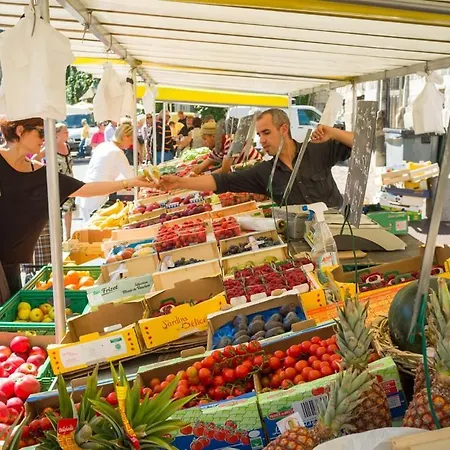 Holiday home Modern Townhouse In With Secure Parking