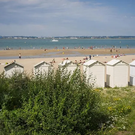 Modern Townhouse In With Secure Parking Honfleur