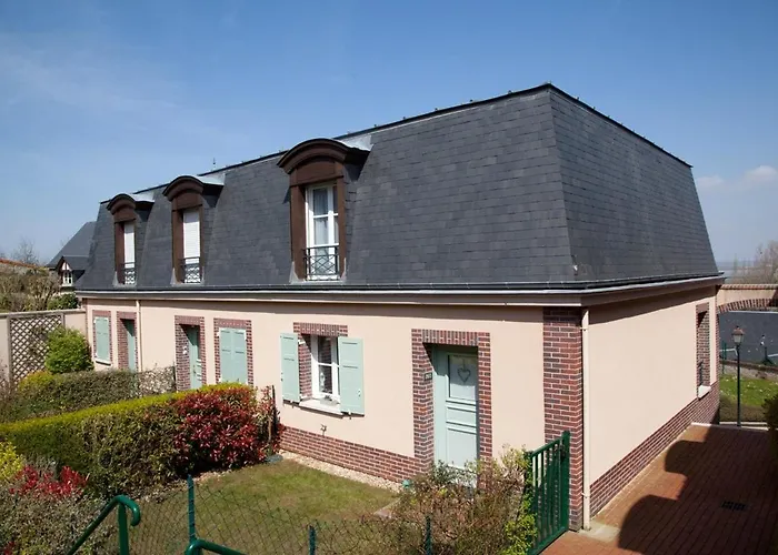 Modern Townhouse In With Secure Parking * 옹플뢰르