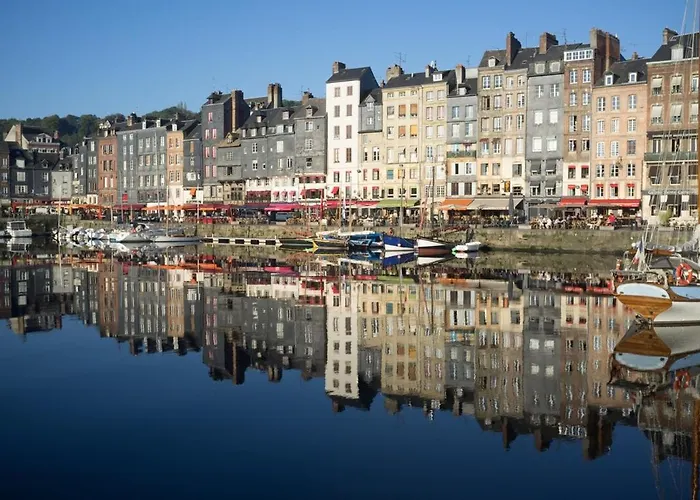 펜션 Modern Townhouse In With Secure Parking