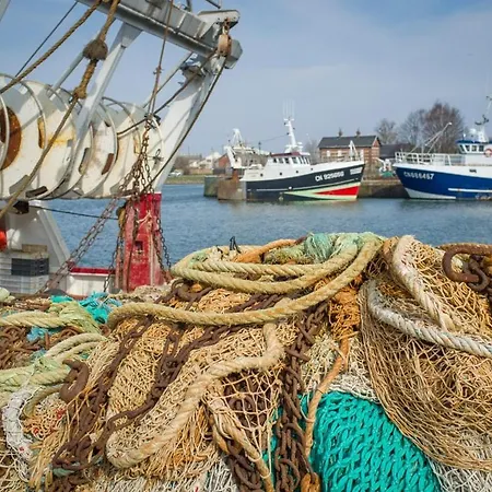 Modern Townhouse In With Secure Parking